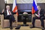 Putin nohy a Zeman 11 2017