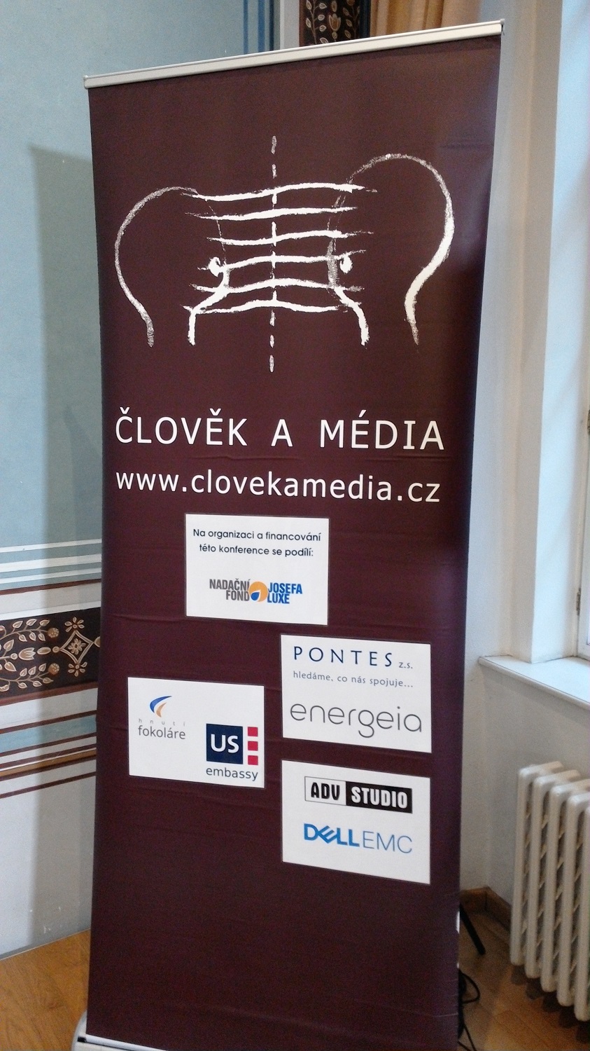 AC 1 Clovek a media panel 261017